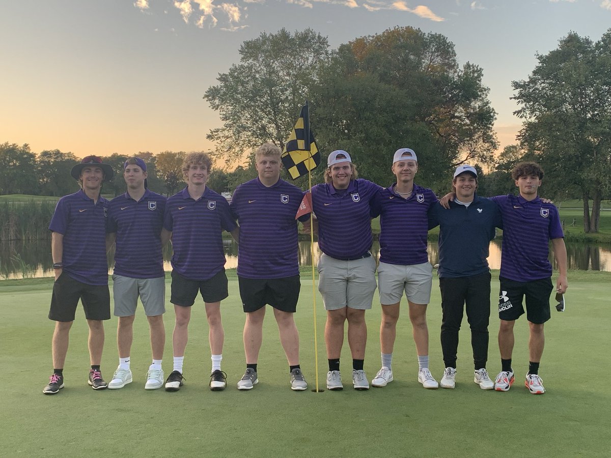 Celebrating our 8 seniors on senior night!  Ended the regular season 8-8 after a 3 shot win over St Laurence this afternoon at Silver Lake.