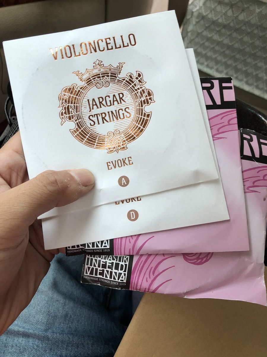 makiontanvc's tweet photo. ベートーヴェンソナタ全曲リサイタルのため最新の弦を購入
思ってたよりは安価でした、わくわく https://t.co/jzsHUWT6wv