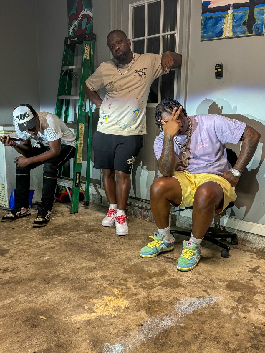 Cleezy5 tweet media