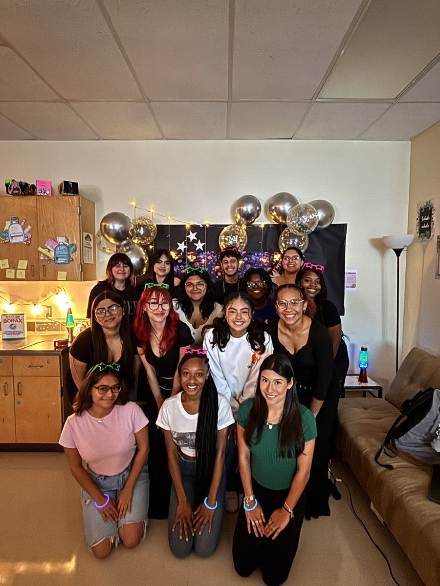 Maricella tweet media