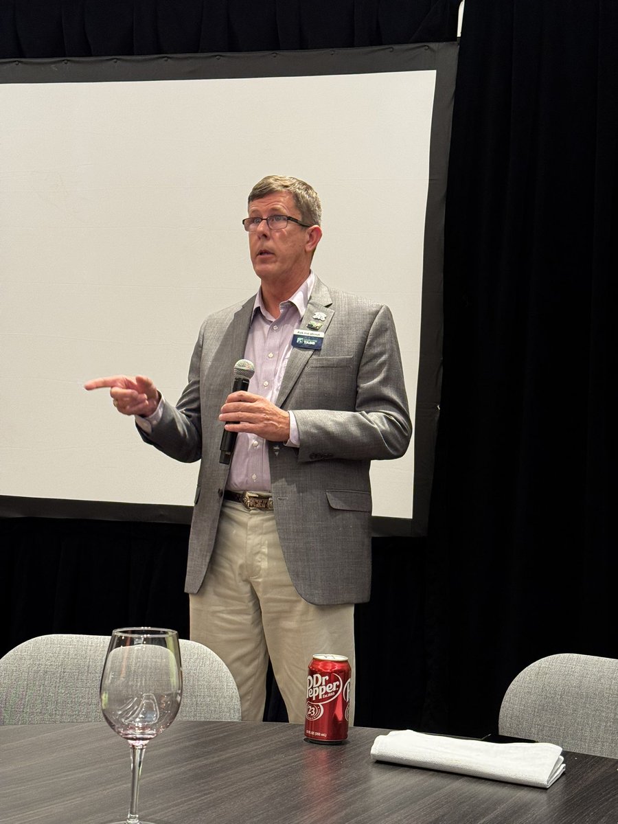 EDpiper's tweet photo. @trusteeholubec speaking the truth about the power of #LTASB and #txlege advocacy for the preservation and advancement of public education!
@tasbnews #edpiper #txed #k12 #tasb https://t.co/5E4as0CPT3