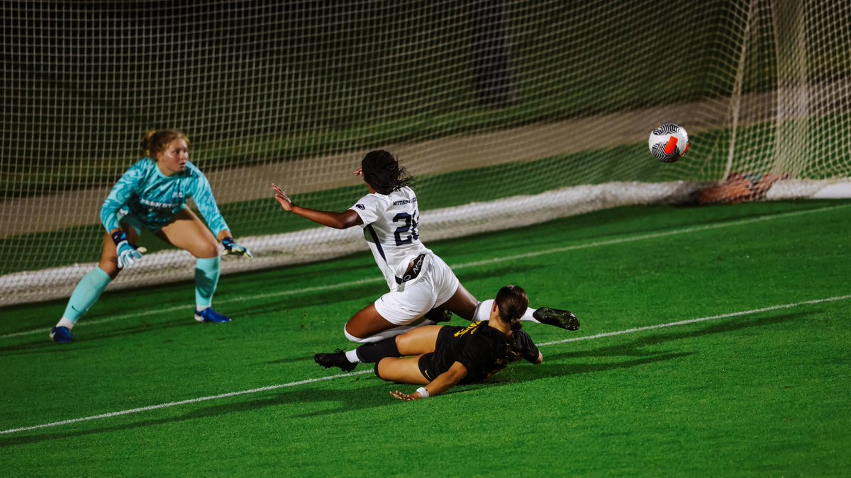 HawkeyeSoccer's tweet photo. Hawks on 🔝 

No. 18 Iowa 2, No. 15 PSU 1

Maya Hansen x #Hawkeyes https://t.co/re7WRGABgr