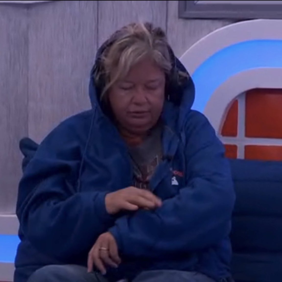 bb spoiler fan tweet media