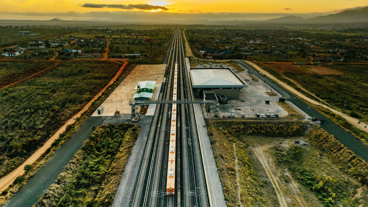 date_africa's tweet photo. 🇹🇿Tanzania : Morogoro SGR Terminal and Twiga Cement
Twiga Cement is proud to contribute to the construction of the SGR project including the Morogoro Passenger’s Terminal, which is now complete.
#utdatanzania #utdainfo #utdamorogoro #utdadar_es_salaam #utdasgr #utdatwiga_cement https://t.co/jrRvYZviNh