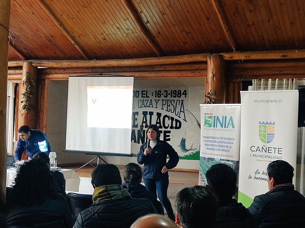 Nueva jornada de capacitación, trabajo colaborativo <a href="/iniachile/">INIA Chile</a> e <a href="/INDAP_Chile/">INDAP_Chile</a>, en Cañete. Seminario "Avanzando hacia una agricultura sostenible en la Provincia de Arauco". Transferencia tecnológica y extensión agropecuaria para productores de Provincia de Arauco. <a href="/INIAQuilamapu/">INIA Quilamapu</a>