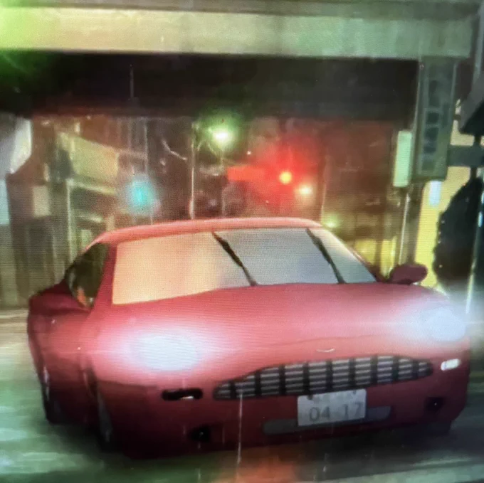 橙子さんが乗っているこの車ってastonmartin DB9っぽい 