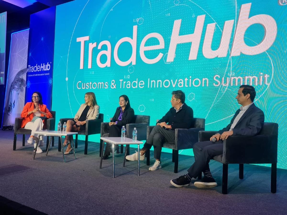 annecpr's tweet photo. Participé en el panel de #Ciberseguridad en Comercio Exterior en el #TradeHubSummit. Hablamos sobre cómo proteger datos críticos ante amenazas y el impacto de la IA tanto en ataques como en defensas. 🚨💻
Te comparto algunos datos relevantes : https://t.co/jx06KVCCXn