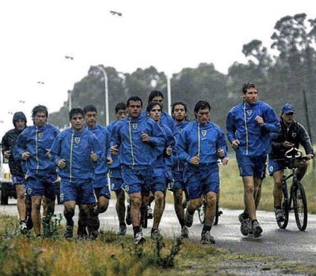 PFFFF LO QUE ERA ESTE PLANTEL. Estos si que dejaban la vida por la camiseta. Épocas doradas.