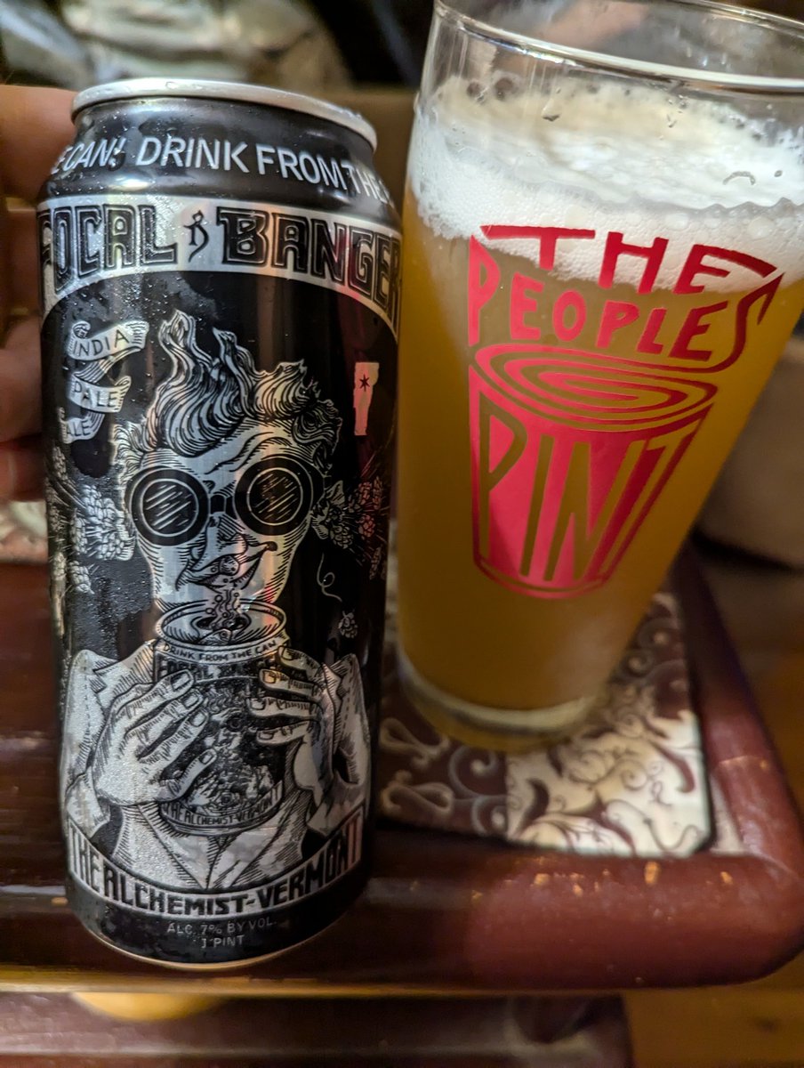 ASFreed's tweet image. Happy #thirstythursday jabronies.

@badhopper @ManvsAle @RealBMaxwell @madrivertoaster @juggbigt @Just4BeerLovers @david_fuz @timmytckr @JonMontag @MartynMcIntosh @SMem1971 @cellmavin @Fiocho @JohanBBT @amethyst_heels #CraftBeer #CraftCans #ProperGlassware #LunaApproved