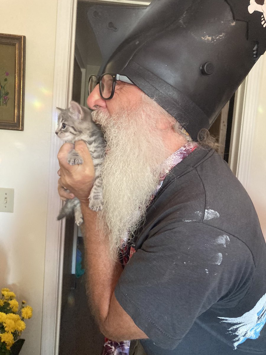 Vermin Supreme (TM) KING of PRESIDENT America USA tweet media