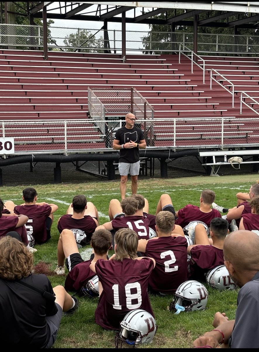 urbanaclimbers's tweet photo. Thanks to our guy- Principal Sever for speaking to the team tonight. Great message about love for the brotherhood, being a competitor, and making a statement. He got the Climbers fired up! #TPW #GoClimbers #UrbanaVsEverybody https://t.co/Lt9dH6bexh