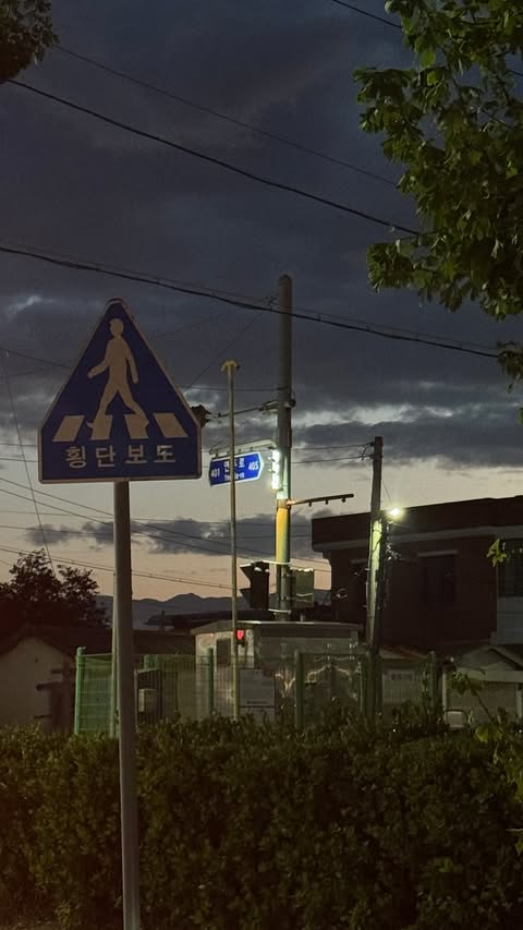 chaewonfiles's tweet image. 240926 silver_chae_526 IG stories   

#권채원 #KWONCHAEWON