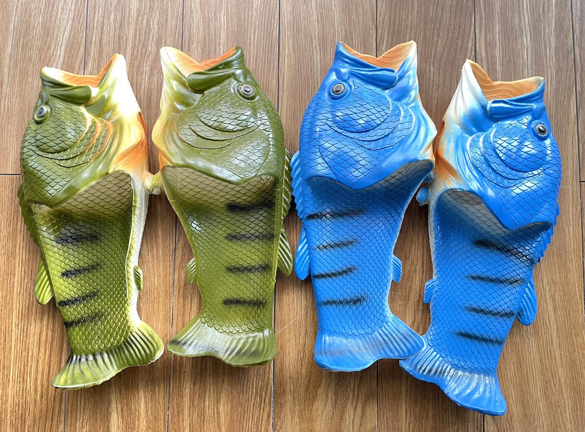 shango333's tweet photo. 届いたタイの魚サンダル
なかなかにリアル https://t.co/RSgWYMS2PX