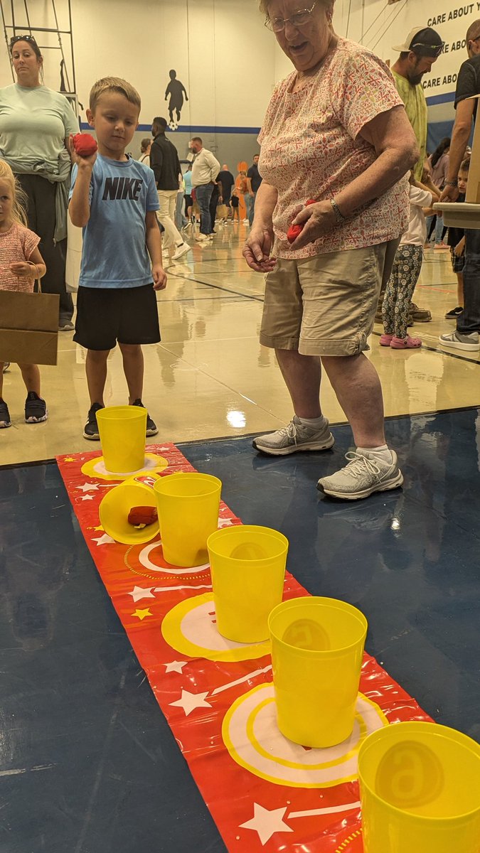 Howard B Thomas - Mrs. Lewis tweet media