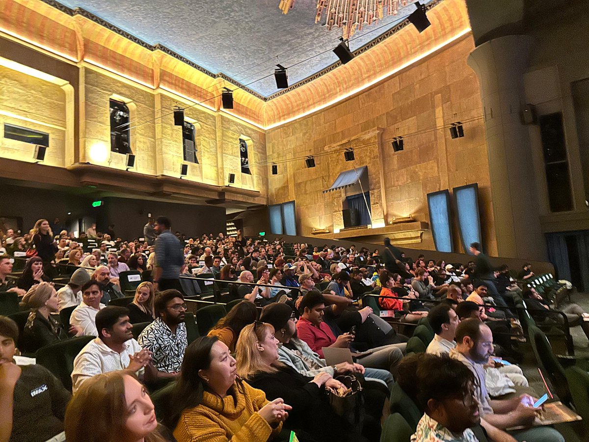 DevaraMovie's tweet photo. Packed house &amp; Mad energy 💥💥

#Devara Premiere Screening kicking off shortly at @BeyondFest 🌊 https://t.co/FIvkDA4Rv5