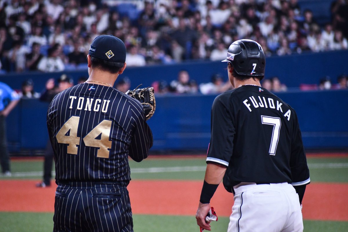Rayby___'s tweet photo. 高校、大学の先輩後輩
#Bs2024 #Bs44 #頓宮裕真 #M7 #藤岡裕大 https://t.co/2ZrHQ57PmD