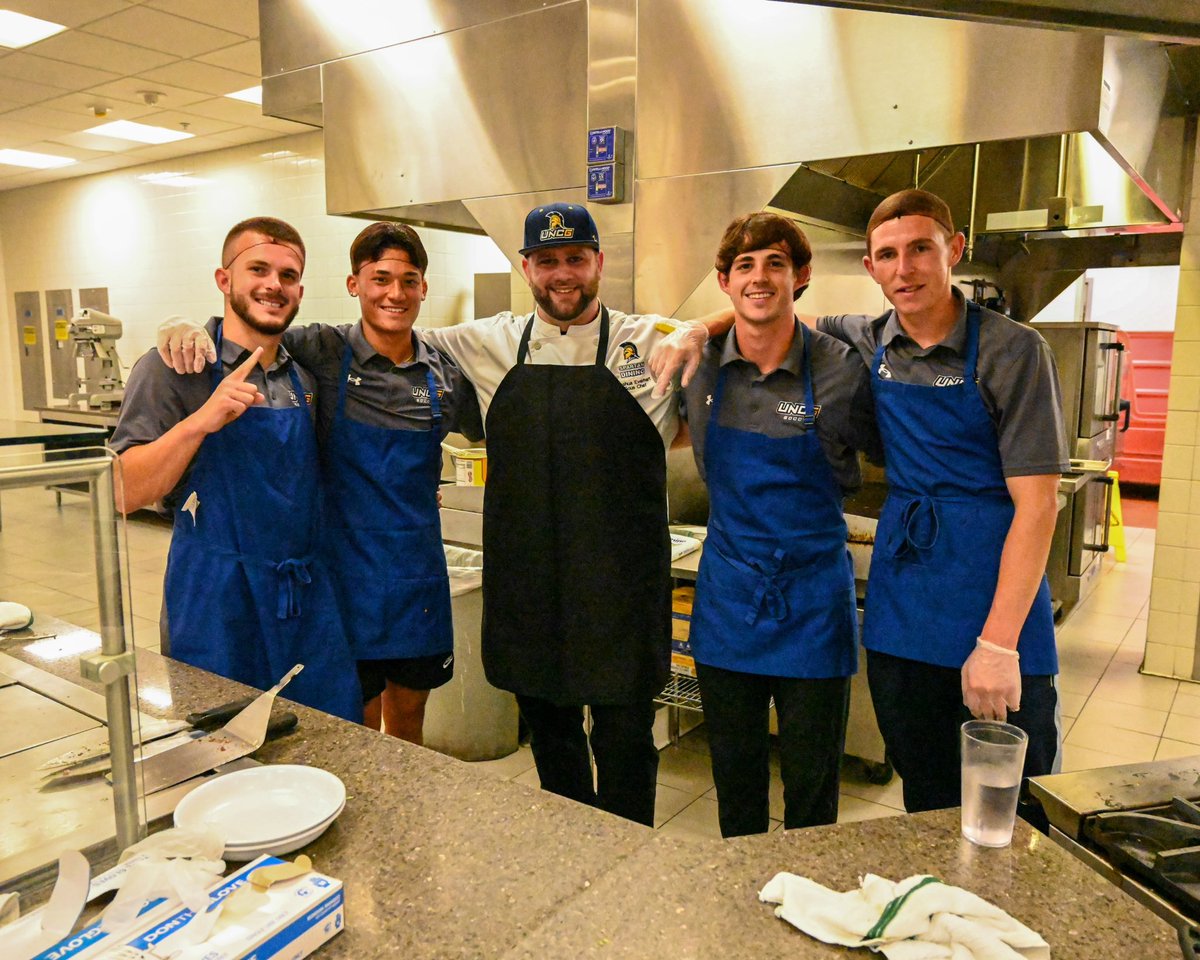 uncgspartans's tweet photo. Competition doesnโt stop for our Spartans - womenโs soccer took home this semesterโs Battle of the Chef title! ๐ฝ๏ธ๐งโ๐ณ
Congrats to menโs soccer and cross country and track on some great plates! #letsgoG #UNCGWay #AWeekAtTheG https://t.co/1Hwd2N3vhb