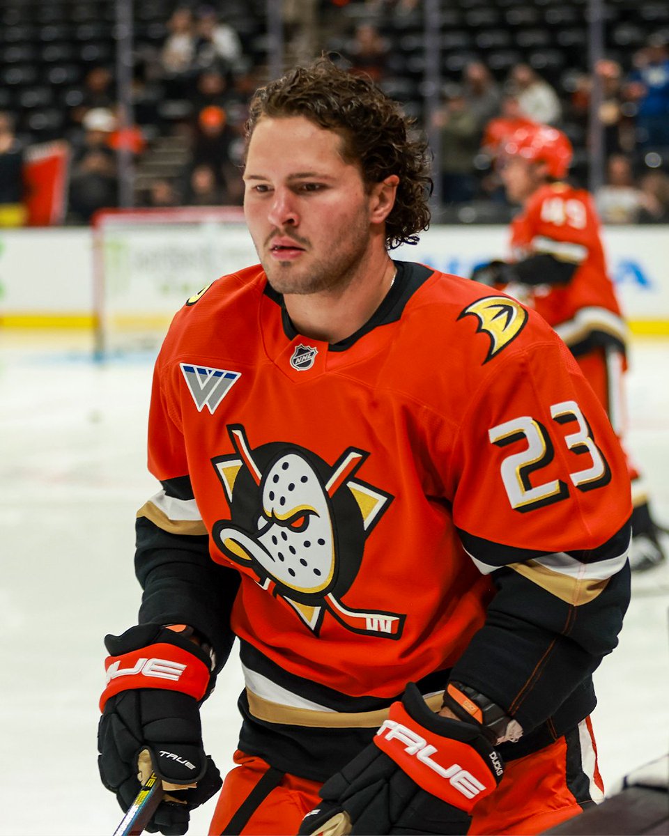 AnaheimDucks's tweet photo. BEST LOOK IN THE LEAGUE PERIOD

#FlyTogether https://t.co/AXhtbdJGIC