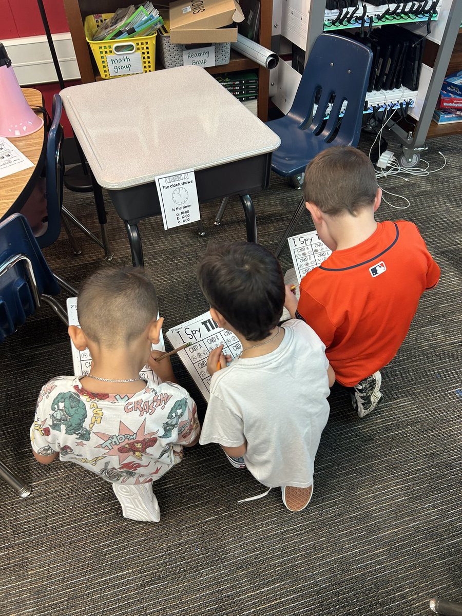 This week students started learning about time to the hour. We walked around the room to view clocks and identify the time on them. Check out these clock experts! #cpe #lpisd