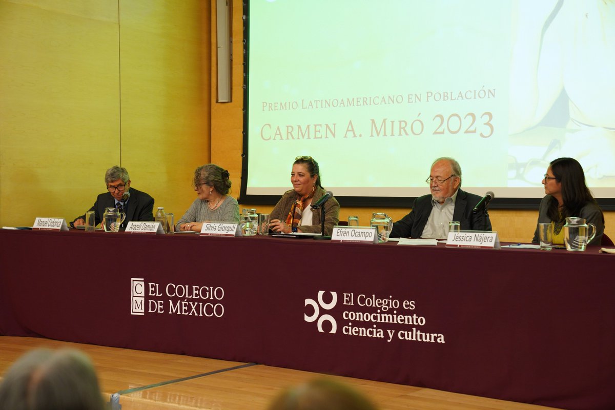 elcolmex's tweet photo. El día de hoy en la sala Alfonso Reyes, tuvo lugar la ceremonia de entrega del Premio Latinoamericano en población Carmen A. Miró 2023 @CEDUAcolmex a las mejores tesis en estudios de población.
 
🥇
“La sobrevivencia hospitalaria de las personas con cáncer en las instituciones públicas de salud de México (2012 y 2018)” de Julio Armillas Canseco.

🥈
“Análisis de la validez de datos de Facebook para el estudio de la inmigración en México” de Tania Daniela Varona Molina.

🥉
“Análisis del uso del tiempo libre de la población indígena y no indígena en Guatemala 2014” de Ajpub Balan Tiney Chirix.

“Cambios en la fecundidad urbana y rural en Ecuador, 2012 y 2018” de Dayana Paola Tipán Jiménez.

Si te perdiste la ceremonia, te invitamos a consultar la grabación en nuestro canal de YouTube https://t.co/kY6IxlepWi  

Este premio se lleva a cabo gracias al generoso donativo de la empresa mexicana @GrupoNeolpharma.
