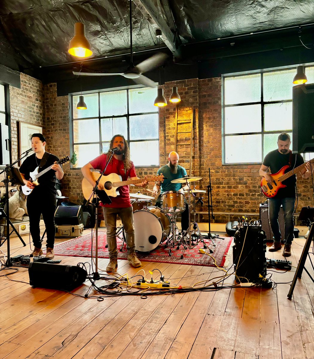 savethekoala's tweet photo. Yesterday, the AKF team was privileged to host an intimate concert with Koala ambassador and country music sensation Andy Penkow to celebrate #STKM!
Andy also debuted the new version of his song "Heavy on Me", reworked especially for the AKF & Save the Koala Day 🐨 https://t.co/YSdkpts4QA