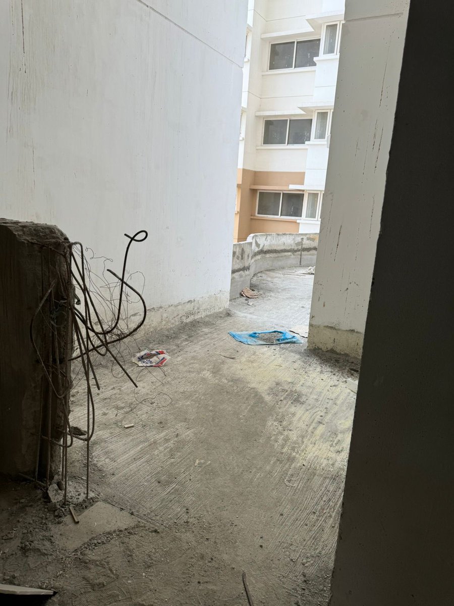 mantriwecityow1's tweet photo. @siddaramaiah @CMofKarnataka @DKShivakumar, our savings are exhausted and we are still waiting for our homes at Hennur road, @mantriblr Webcity. Please help us. #HomeHandoverNow #CheatedbyMantri #bangalore #bengaluru #cheatermdpl @namma_bangalore @EconomicTimes @OfficeRera https://t.co/C8U02LzKW3