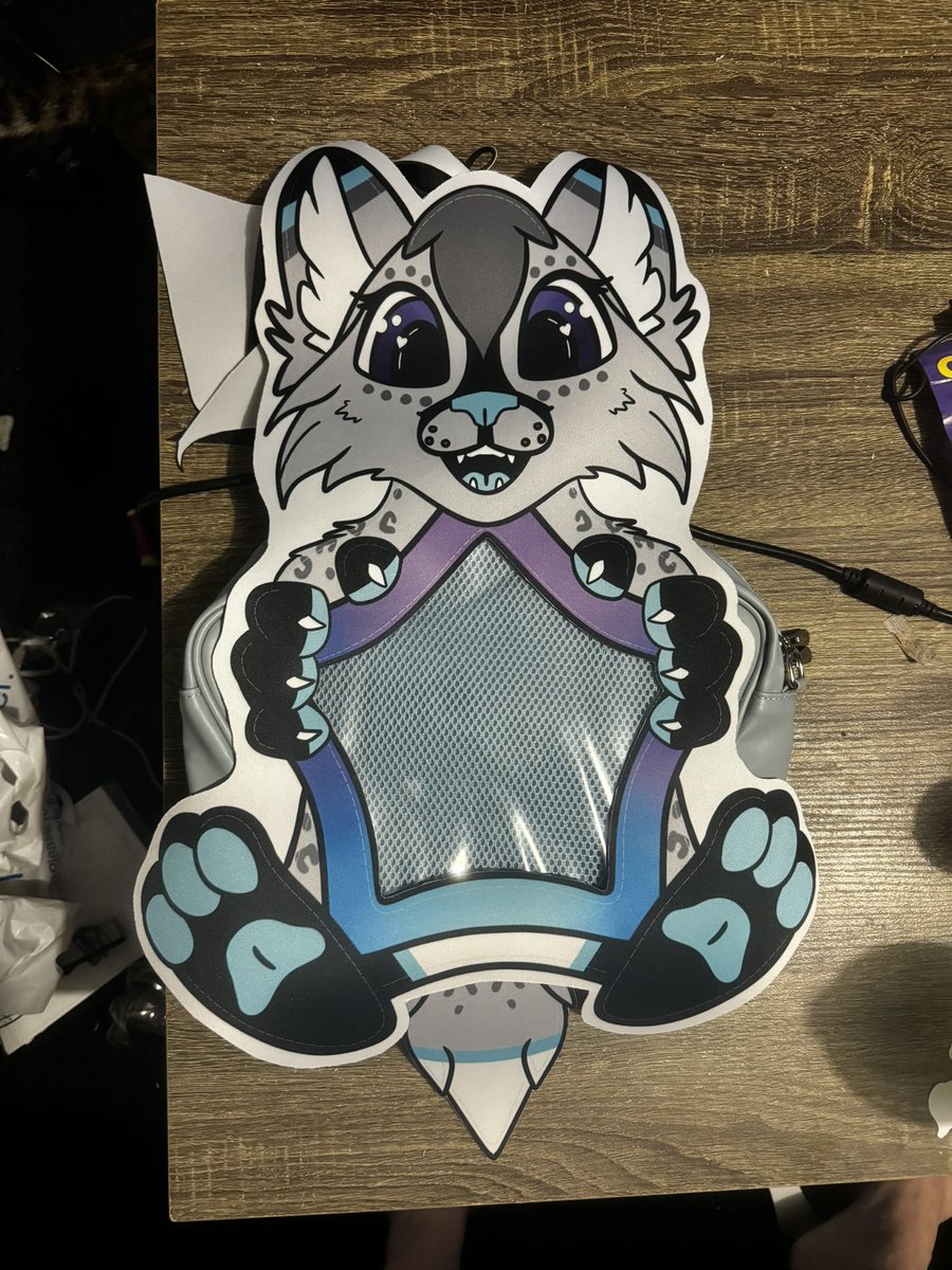 Asha_fox7's tweet photo. Op she has arrive!!! Gotta put her together and sew and she’s done!! https://t.co/5KIYCHZRvU