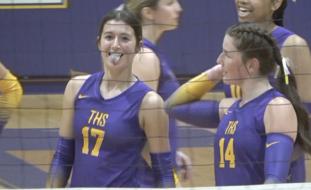 Channel1450com's tweet photo. Taylorville Volleyball Sweeps Lincoln For Twelfth Win  https://t.co/8gREaModN8 https://t.co/WcMd0V1ryk