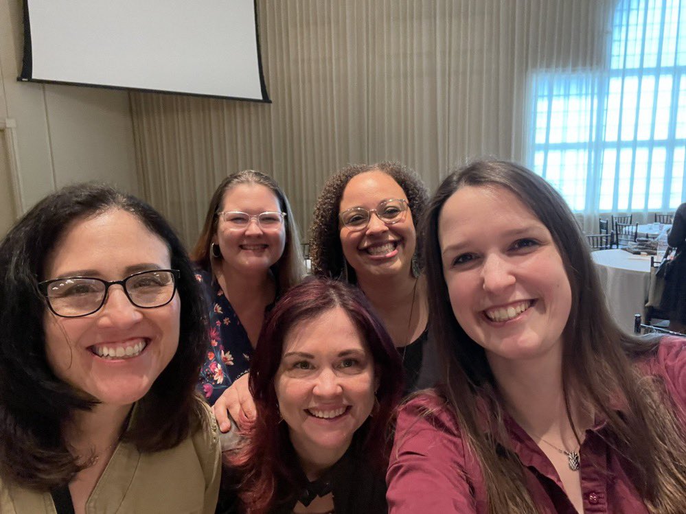 September Staff Selfies!!! 😀🩷🤩

@HEBISDpeople  <a href="/AngieCirino/">Angie Cirino, Ph.D.</a> 

#septemberstaffselfie #hebisdtheplace2b