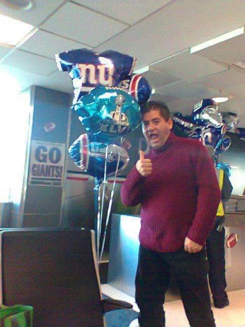 PolloPowerShow's tweet photo. #FoxImpactoNFL saludos desde Aguascalientes"n, una foto del recuerdo. NYC Giants go!!! https://t.co/ZewQ4xOMQR