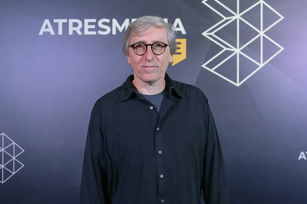 IkiruFilms_'s tweet photo. @Variety se hace eco del nuevo proyecto de #DavidTrueba, #SiempreEsInvierno, una adaptación de la novela #Blitz. Producen @IkiruFilms_ @atresmediacine @LaTerrazaFilms y #WrongMen con distribución de @BTeamPictures.
.
https://t.co/8240S8ou4D
.
#IkiruFilms https://t.co/5uiDUDtLX2