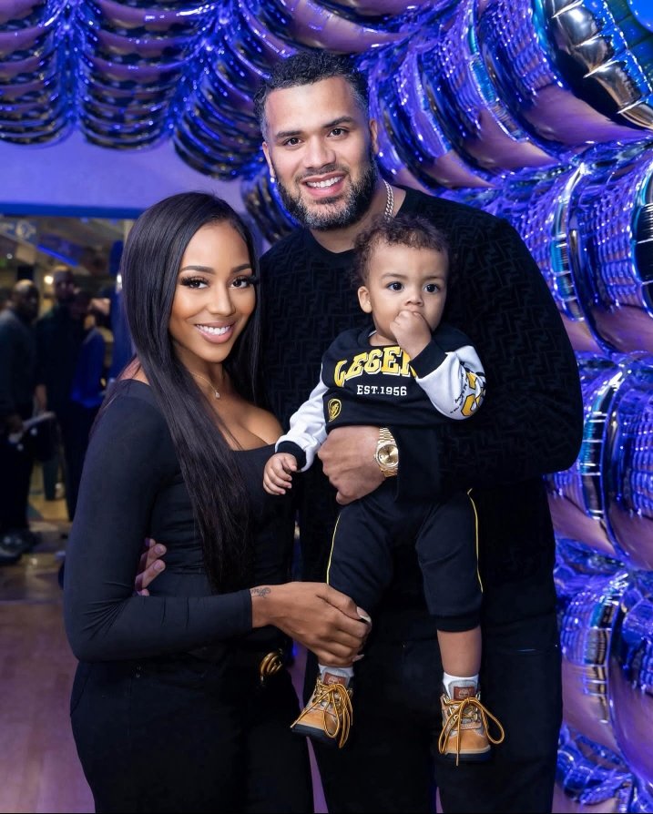 _itsjessicalain's tweet image. 3 years ago, this man stopped me from walking up the steps…. At that time, no one could’ve told me it would’ve turnt out like this 💙