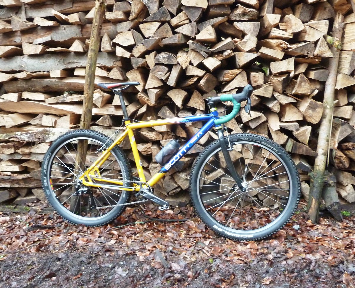 #MTBRunde 
#SteinBachTal #PetersTal 
#NeckarTal #KanzelBach
8 °C, Wind aus S mit 11 km/h,   
82 % Luftfeuchtigkeit.