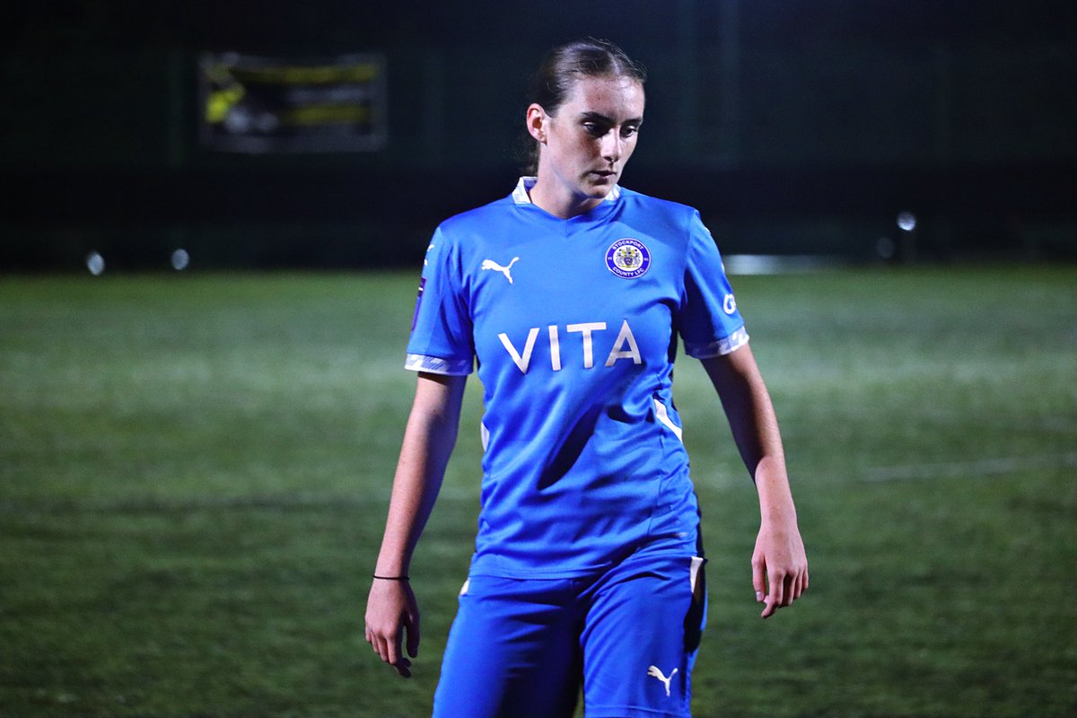 RobCurrell's tweet photo. Some more shots of @SCLadiesFC players from Wednesday night's game against @CheadleStingers
#football
#Stockportcounty
#RobCurrell https://t.co/S3ABgnCj1j