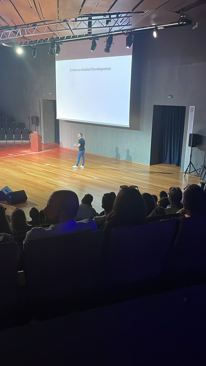 Itamar now on stage talks about Evidence-Guided Product <a href="/ItamarGilad/">Itamar Gilad</a> Development #betterways2024