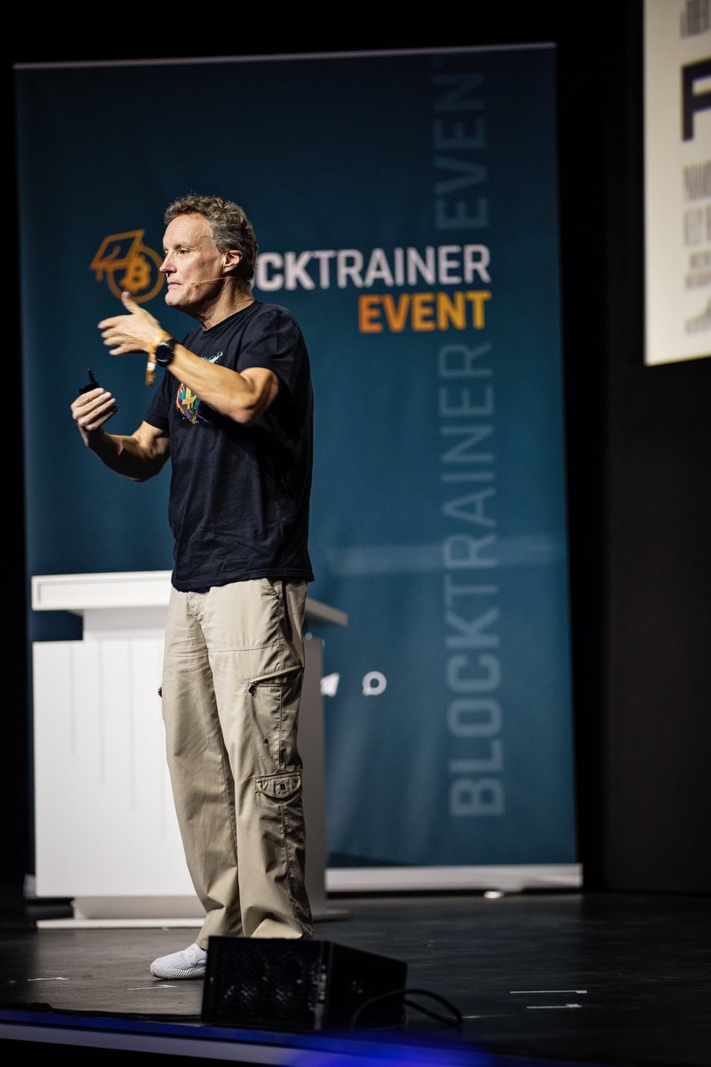 JoeMartinDE's tweet photo. Es war einfach super!!! 🧡🧡🧡
Danke an das Team und alle die da waren.
#BTCEvent #BlocktrainerEvent
Study #Bitcoin
#BleibeNeugierig https://t.co/LEA08ngIK3