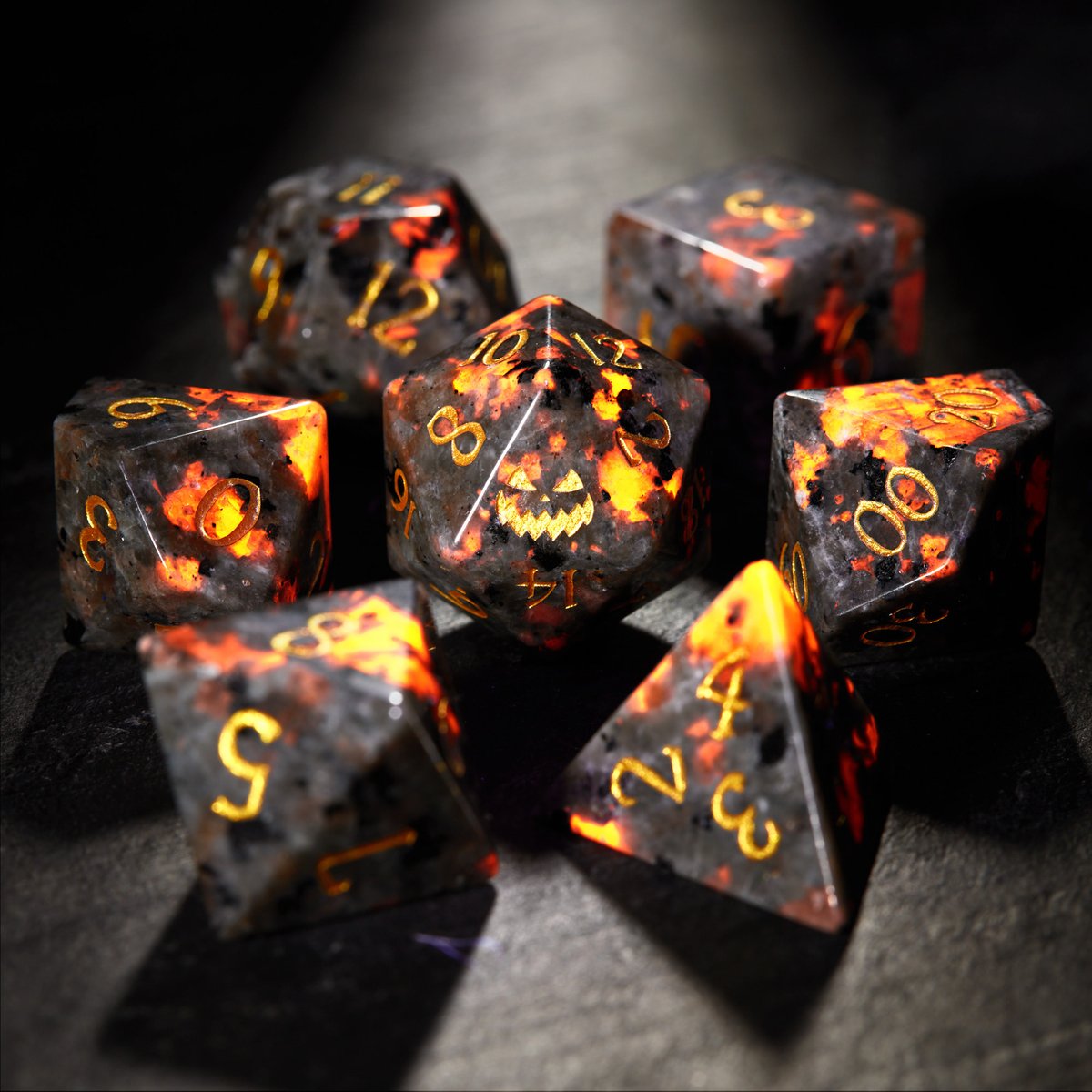 CrystalMaggie2's tweet photo. Which material do you think will fit this logo better?🎃🎲🔥👻 

#dnd #dice #handmadedice #ttrpg 

Shop Now https://t.co/7w2vGimKxI https://t.co/Uf5kfkGN45