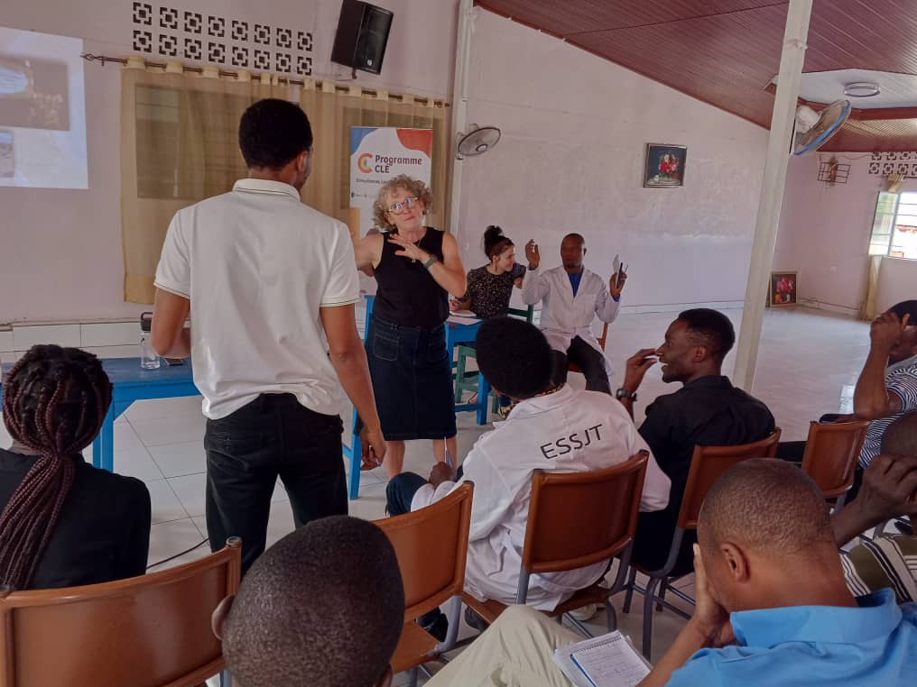 EcoleSSJT's tweet image. At @EcoleSSJT , we're committed to delivering quality education through expert trainers. On Sept25th, 2024, in collaboration with #ProgrammeCLÉ, we hosted a professional development session for our trainers to enhance their skills and knowledge, ensuring excellence in teaching.