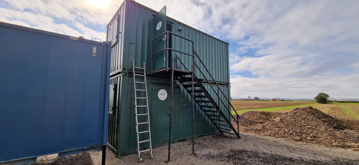 ShireToilet's tweet image. It's tipping it down here!! But it is Friday 🎊

Nice site set up we did yesterday up in fulstow👇🏻

If you need welfare facilities onsite give us a call on 01205481365 📞

#SHIRE #sitesetup #canteen #office #dryingroom #toiletblock #store #shiretoilethire #shiresomuchmore