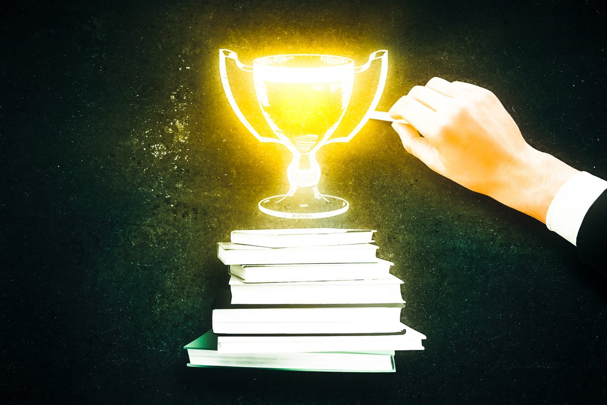 Join us in congratulating BPS Presidents’ Award '24 winner, Dr Yi-Ling Lai.

Nominated by <a href="/BPS_DoCP/">BPS Division of Coaching Psychology</a>, @YiLingLa has dedicated over a decade to researching how coaching approaches can support people in their work-life, wellbeing, and in healthcare settings.

bps.org.uk/news/congratul…