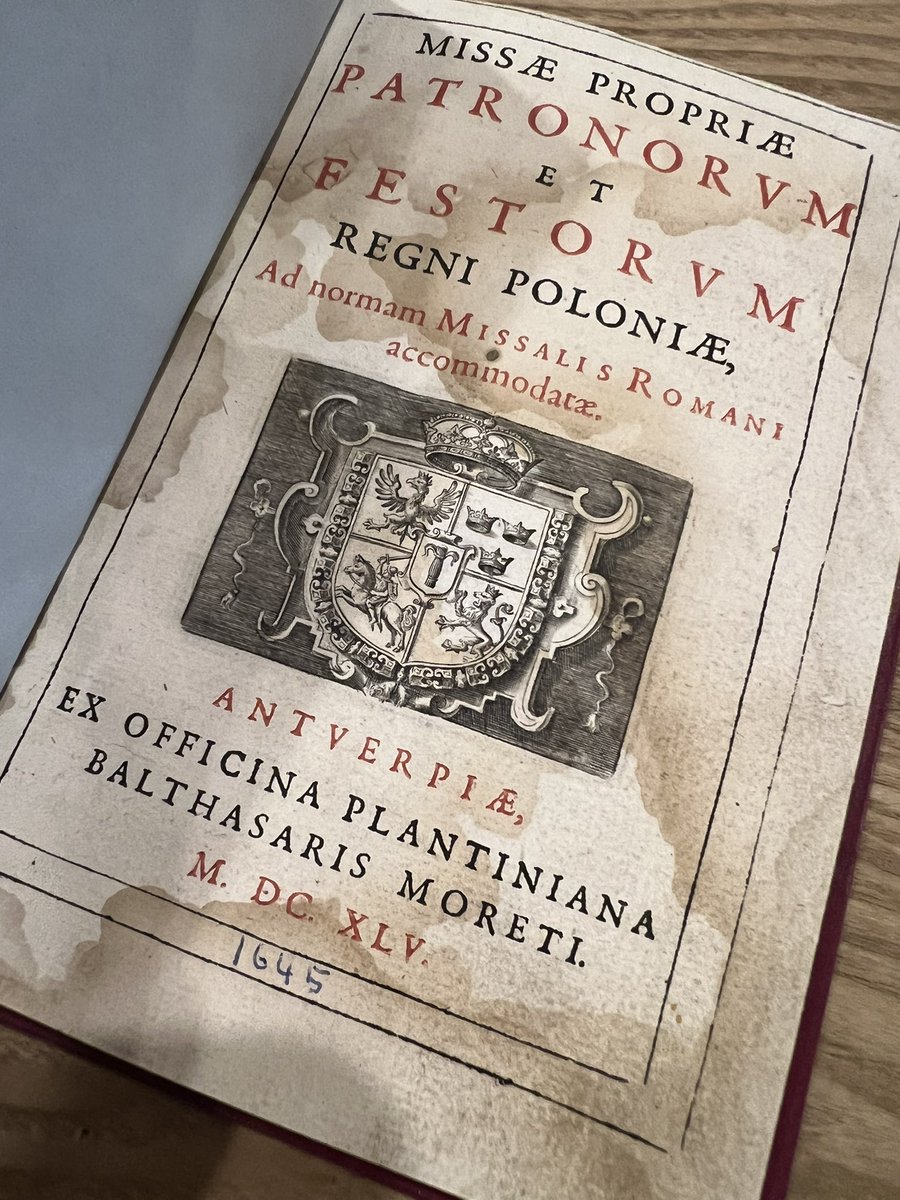 mildakviz's tweet photo. Collection inventorisation. Of course, there must be #OfficinaPlantiniana books 😅 Maybe another catalogue in the future? 🤔 #NationalMuseumOfLithuania #specialcollections #collectionmanagement https://t.co/ByKsiYk5n5