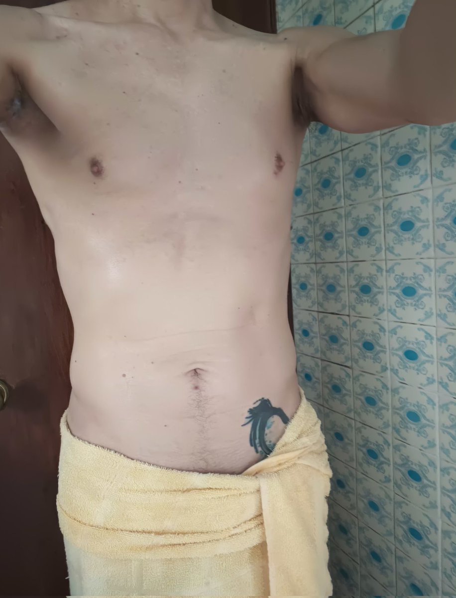 InterslamS's tweet photo. Ustedes que opinan, me hace falta tonificarme más? A mis más de 40 años como me veo? https://t.co/G4Dk637QgS