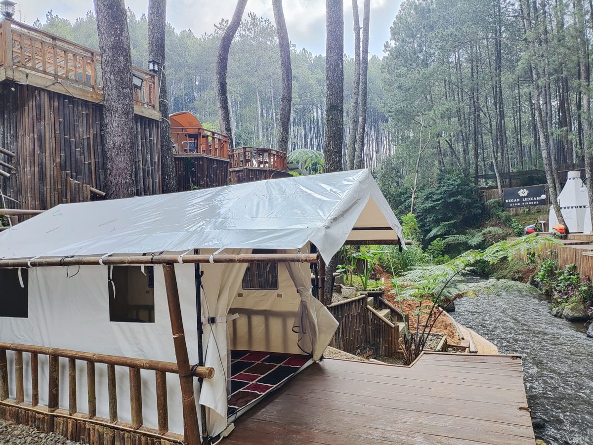 Mening sibukin aktifitas lagi sekarang mah , barang kali temen temen ada yang mau camp gron bisa dm saya buat rekan mah insa alloh harga bisa di goyang lokasi rahong pangalengan, tidak campgron ajah yah bisa juga arung jeram,paintball,atv bike , offroad,plyingfox dll