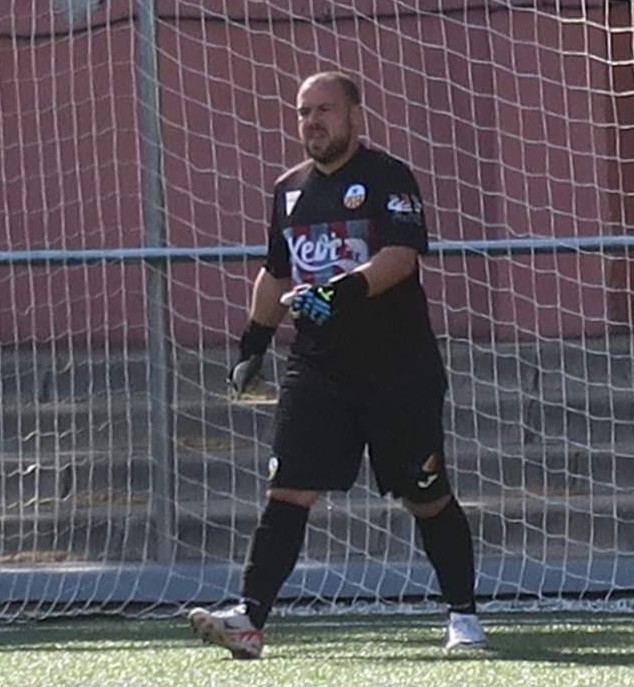 Dissabte 28 Mpal Can Titó Vilanova del Camí 15.30h Campionat de Lliga Veterans de Catalunya Divisió D'Honor. Vet. <a href="/PeBetica/">Peña Bética</a> vs <a href="/VeteransJupiter/">Agr Vet CE Júpiter</a> #55AnysVetJupiter <a href="/xeviestudi/">Xevi Estudi</a> #gumperapi #Q8PereIV 🩶❤️