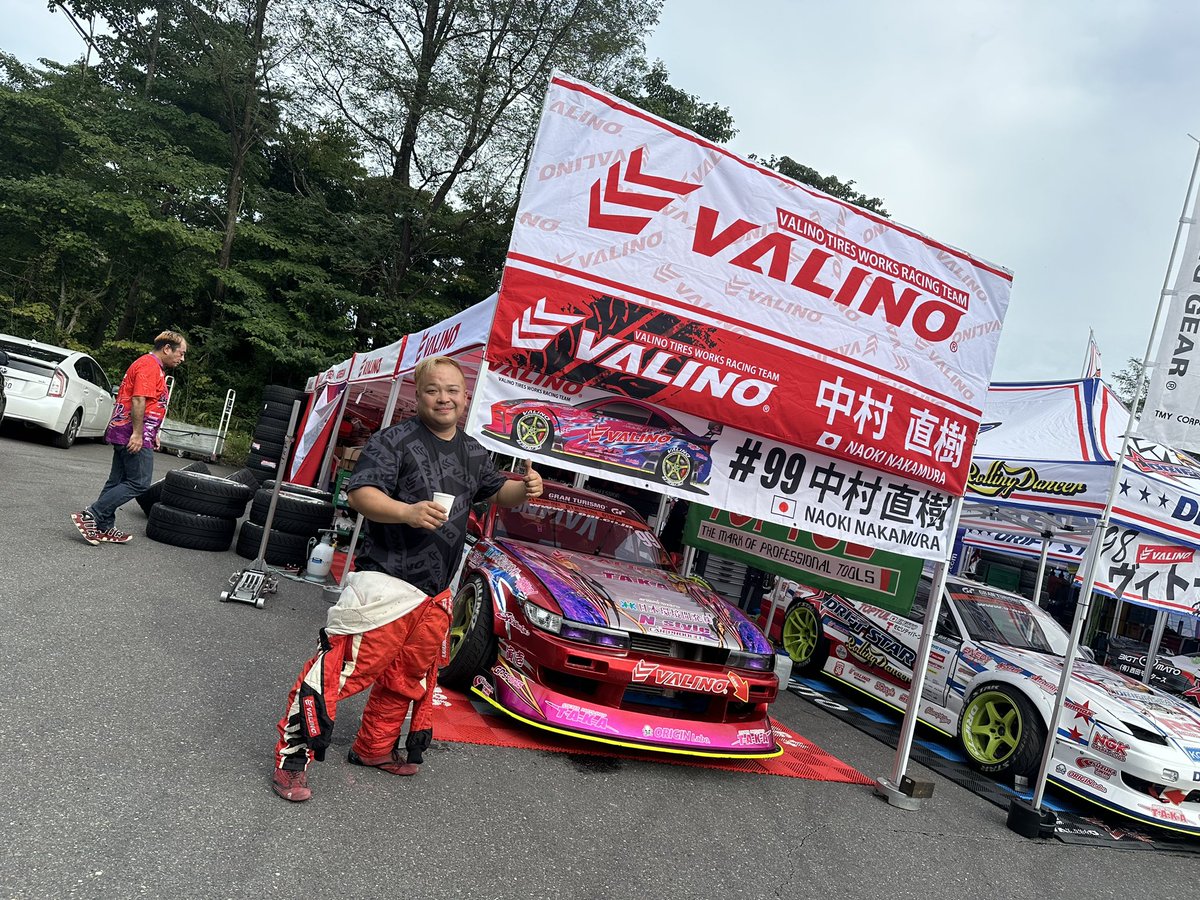 VALINO TIRES ヴァリノタイヤ 公式 (@valinotires) on Twitter photo VALINO WORKS
中村直樹
D1GP Rd.5 EBISU
明日から開催されるD1GP Rd.5 EBISU
皆さん応援宜しくお願い致します。
<a href="/N_stylegroup/">N-style</a> 
<a href="/valino_nstyle/">VALINO x N-Style【公式】</a> 
<a href="/N_style_Japan/">N-Style エヌスタイル公式</a> 
#D1GP 
#中村直樹 
#NSTYLE 
#VALINO VALINO WORKS
中村直樹
D1GP Rd.5 EBISU
明日から開催されるD1GP Rd.5 EBISU
皆さん応援宜しくお願い致します。
<a href="/N_stylegroup/">N-style</a> 
<a href="/valino_nstyle/">VALINO x N-Style【公式】</a> 
<a href="/N_style_Japan/">N-Style エヌスタイル公式</a> 
#D1GP 
#中村直樹 
#NSTYLE 
#VALINO