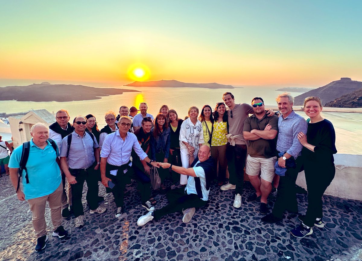 karraspan's tweet image. The 15th edition of the European Melanoma Meeting was incredible! @lab_marine Chris and I were thrilled to host such an amazing community on the stunning island of Santorini. 3 days of science, interactions and fun!
Thank you all for making it unforgettable!  
