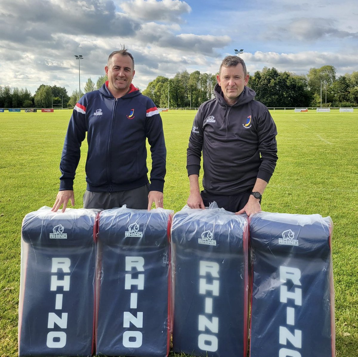 ulbohemianrfc's tweet photo. We took delivery of new tackle pads for underage funded by our new 50/50 draw.

Next draw is tomorrow! 💶

Help make a difference and join up using this link👇

https://t.co/r80ZGS5wzU https://t.co/h0HT4mHvSY