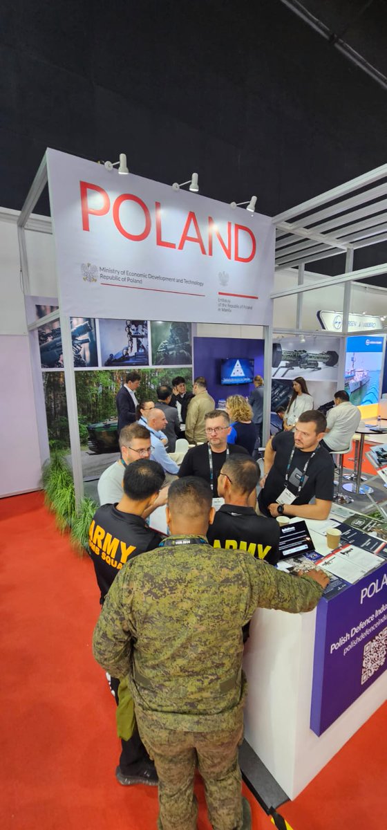 PIAP_Institute's tweet image. Trwa ostatni dzień - targów zbrojeniowych ADAS 2024 w Manili. 🇵🇱 Polskie stoisko wraz z przedstawicielem #PIAP cieszy się dużym zainteresowaniem. Znakomita robota👉 @MRiTGOVPL i @PLinManila 👍 @MSZ_RP 🌏 Dziękujemy za wsparcie!

#MadeInPoland 🇵🇱 #PolskaTechnologia #PolskiEksport