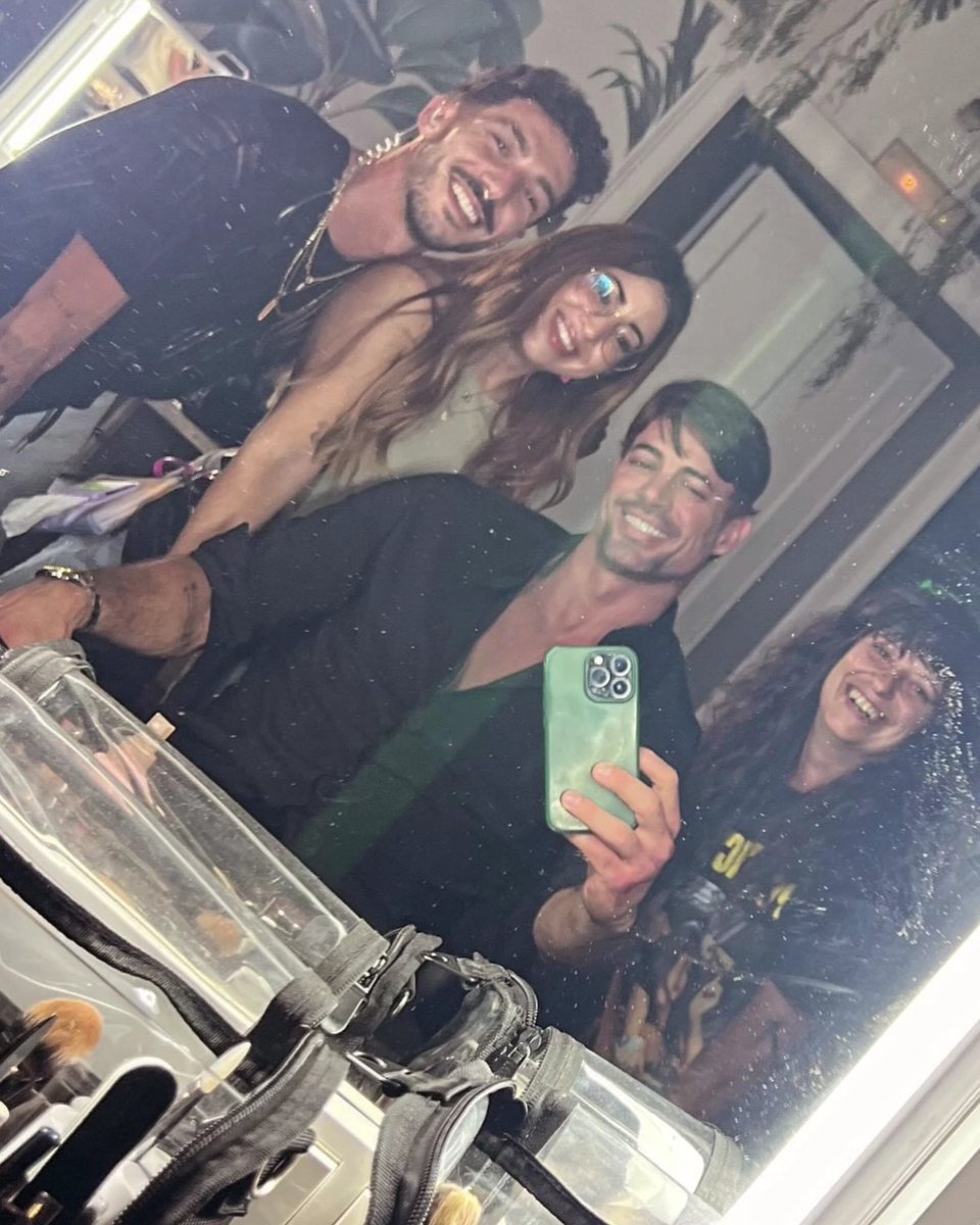 <a href="/willylevy29/">William Levy</a> OFICIALMENTE en Tenerife iniciando 𝗔𝗥𝗖𝗔𝗗𝗜𝗔 || su nueva Serie vía Instagram @byeliasdiaz

#WilliamLevy #willevy #WilliamLevyWorld #fansdewillevy #willevyupdates #Arcadia #ArcadiaLaSerie  #wlwparaguay🇵🇾