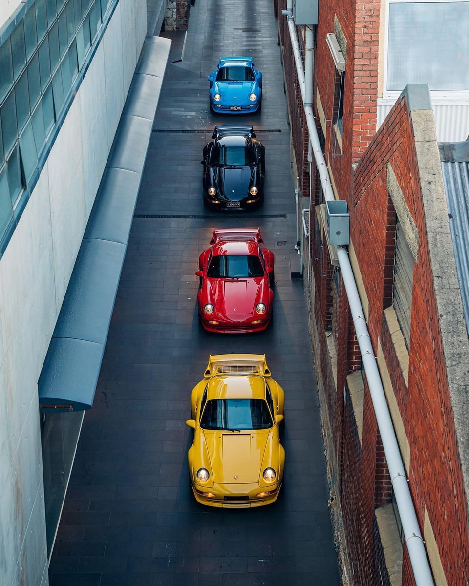 GlobalBlueStone's tweet image. Close Encounters